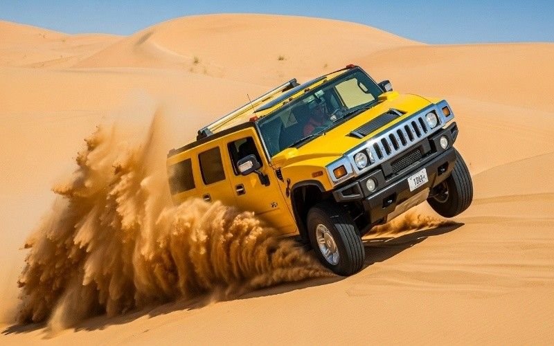 Private-luxury-Hummer-H2-desert-safari-in-Dubai-at-sunset